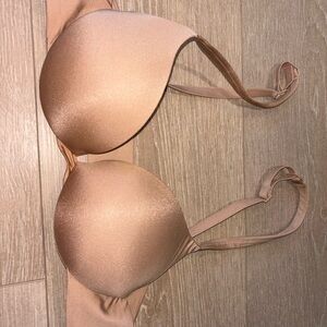 Skims bra ultimate Push up Nude Bra NWOT 32A RN-158973